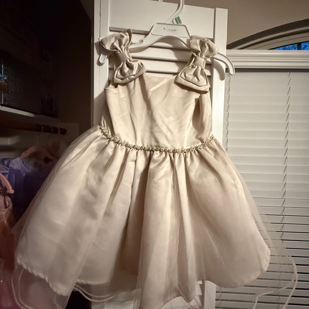 Jessica Simpson Cream Bow Dress